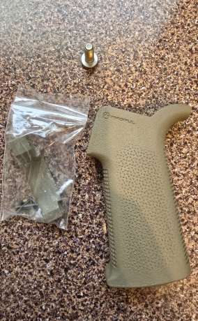 Varios grips y trigger para AR15, Armas de fuego en PR