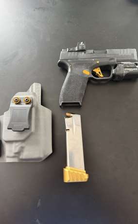 Hellcat Pro, Venta de Armas de fuego en PR