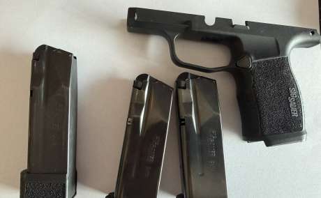 Grip P365 XL y Cargadores Adicionales, Venta de Armas de fuego en PR