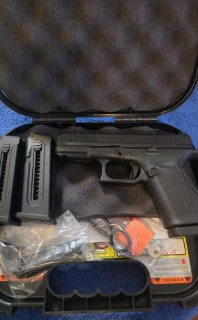 Glock 44 22.lr (casi nueva) $400 (INCLUYE TRASPASO) ó se cambia, Venta de Armas de fuego en PR