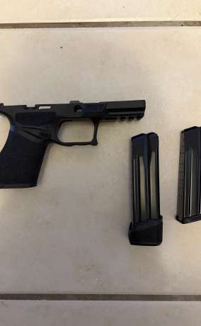 Springfield  Echelon Grip compacto y Magazines, Venta de Armas de fuego en PR