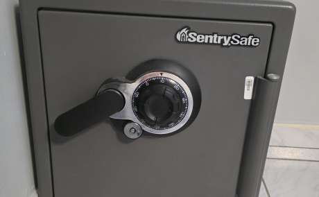 Caja Fuerte SentrySafe , Venta de Armas de fuego en PR