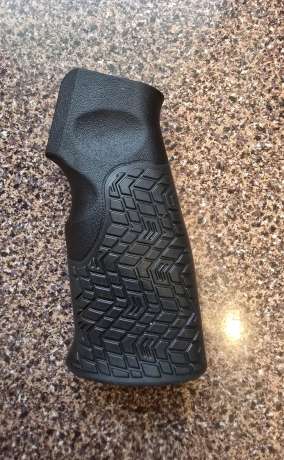 Grip Daniel Defense y trigger para AR15, Armas de fuego en PR