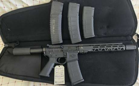 Spike Táctica S.T 15 5.56 Pistol incluye las municiones y tiene 4 magasin $Precio Negociable, Venta de Armas de fuego en PR