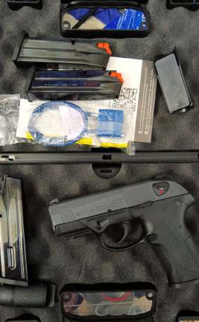SE vende Beretta Px4 Compact Carry 2, Venta de Armas de fuego en PR