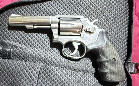 Magnum 4” Smith &Wesson nitido, Venta de Armas de fuego en PR