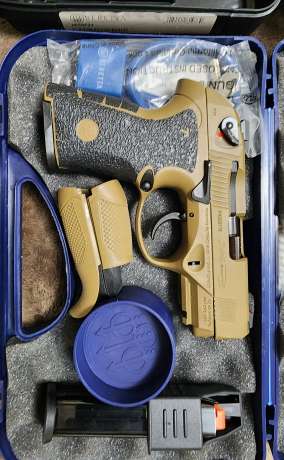 Beretta Px4 compact FDE