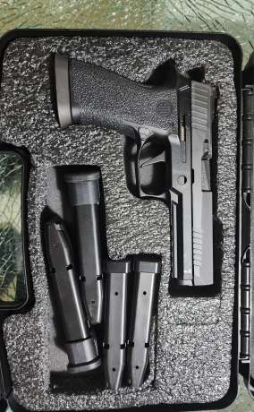 Sig Sauer P320 X-FIVE, Armas de fuego en PR