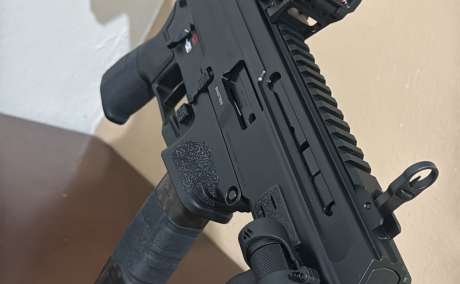 SPRINGFIELD ARMORY KUNA NUEVO SIN DETALLE , UCS MAGPUL STOCK ALUMINIUM BACK PLATE HB INDUSTRIE INTERNOS DE HB INDUSTRIE MIRA AEMS X2 PRO PUNTO VERDE SOLAR 5 MAGS GRIP MAGPUL BULTO INCLUIDO, Venta de Armas de fuego en PR