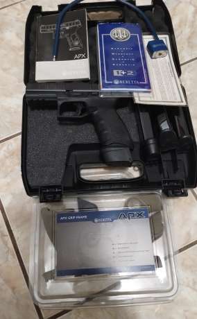 Beretta apx.40 full Brand New 4 magazine 17, Armas de fuego en PR
