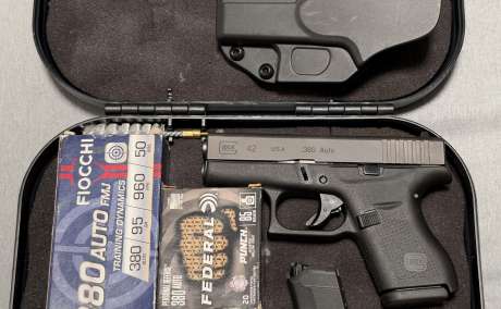 Glock 42 excelentes condiciones acepto cambio solo glock puedo dar dinero de vuelta de ser necessario , Venta de Armas de fuego en PR