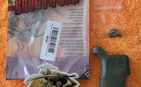 Die Free Co Kung Fu AR-15 Pistol Grip (NEW), Venta de Armas de fuego en PR