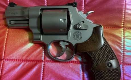 SW Revolver 627 8rounds, Venta de Armas de fuego en PR