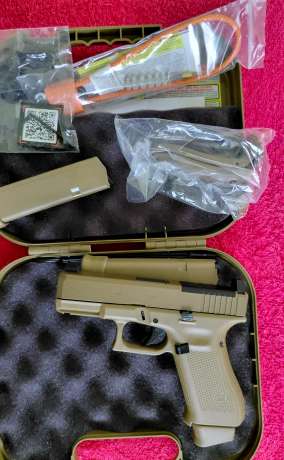 SE VENDE **GLOCK 19 X MOS >>( NUEVA  )>> VENTA NO NEGOCIOS >>TAMBIEN HAY VARIEDAD DE ACCESORIOS PARA PRECIOS Y DETALLES EN LA INF., Venta de Armas de fuego en PR