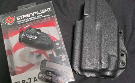 Linterna tlr7-A y vaqueta para P365 XMacro , Venta de Armas de fuego en PR