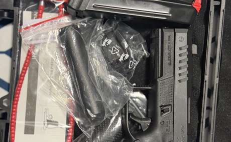 Cz p 10 compensada , Venta de Armas de fuego en PR