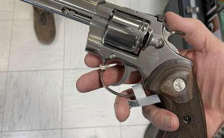 Colt python , Venta de Armas de fuego en PR