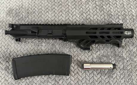 Upper de AR15 9mm con magazine, hand stop y buffer nuevo!!! 500 o cambio por algo 9mm o 380, Venta de Armas de fuego en PR