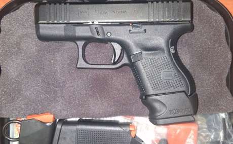 Glock 27 Gen5 — Como nueva. Pago el traspaso., Venta de Armas de fuego en PR