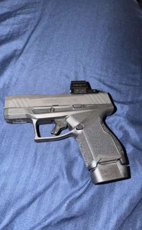 Taurus GX4 Toro con mira Osight, Venta de Armas de fuego en PR